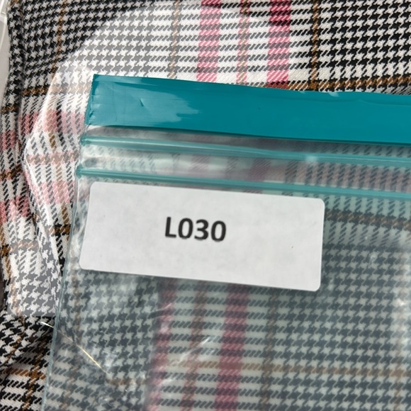 Gerry Weber Women's Preppy Plaid Cropped Trouser Dress Pants size 42 - Picture 11 of 11